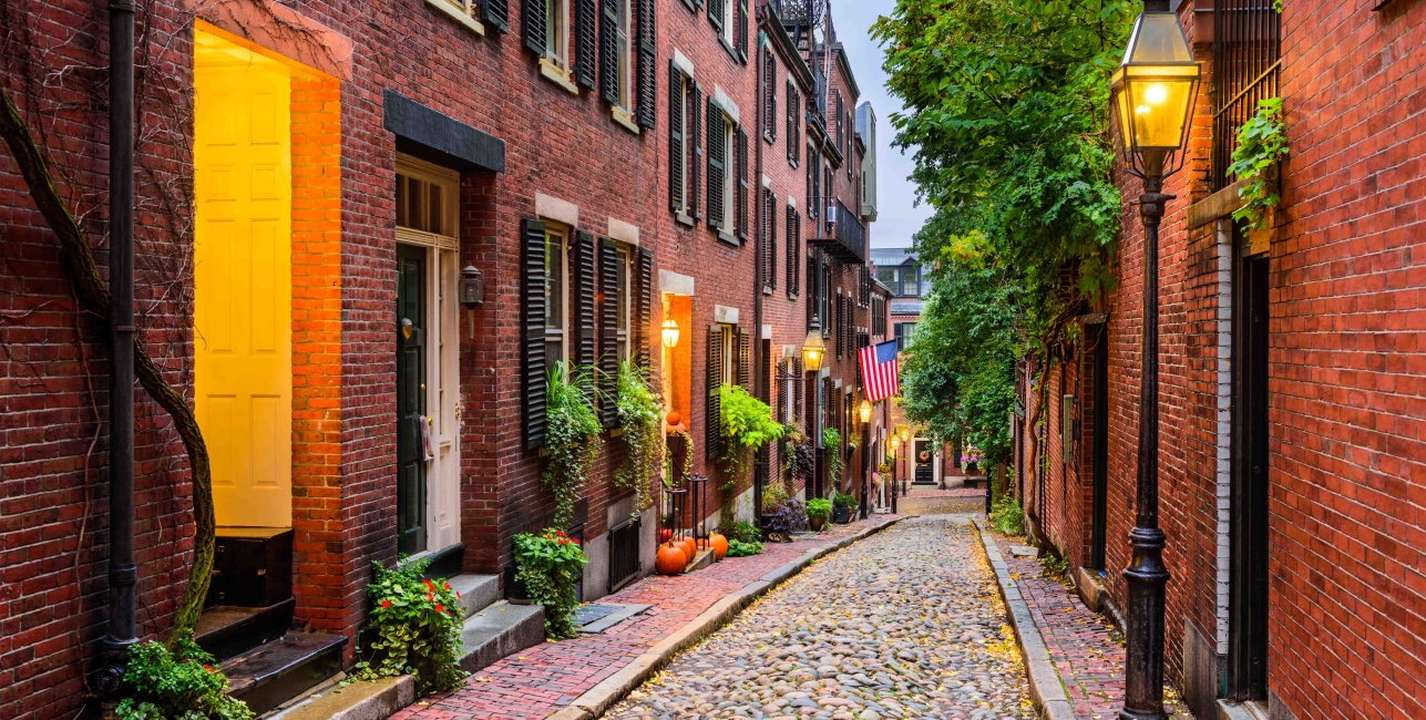 acorn-street_beacon_hill_boston_ma_501710236_web.jpg