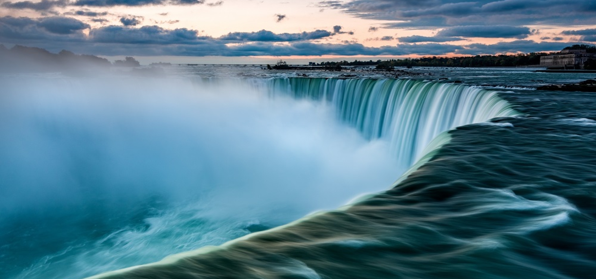 Niagara Falls Getaway Roundtrip from NYC Amtrak Vacations